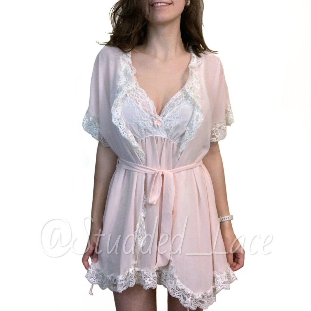 [SOLD] Vintage In Bloom by Jonquil Nightie and Robe Set